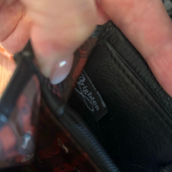 Brighton 8.5 x 5 inch wallet bag with magnetic closure detachable strap - Picture 11 of 11